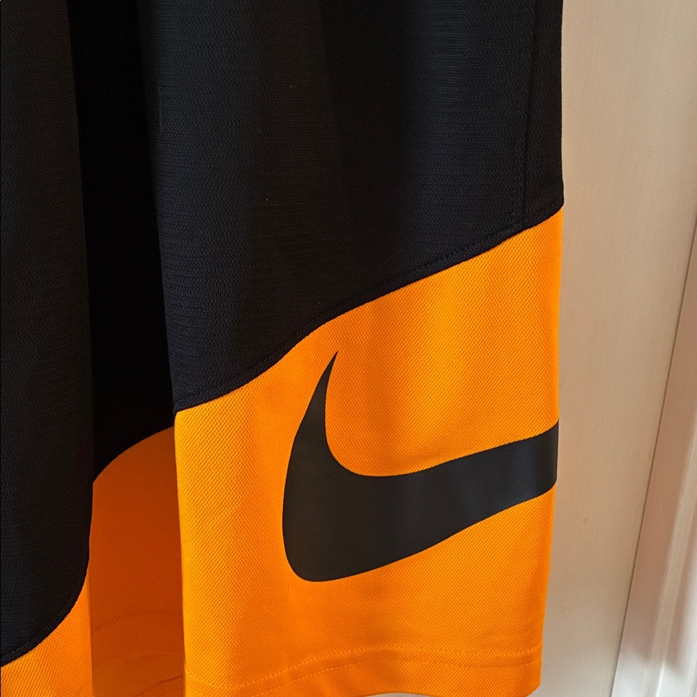 Nike Black & Gold Sports Shorts - Picture 2 of 7